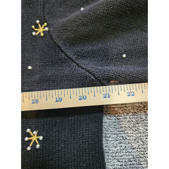 Designers Originals Studio Women's Christmas Sweater with Santa Medium - Picture 6 of 6